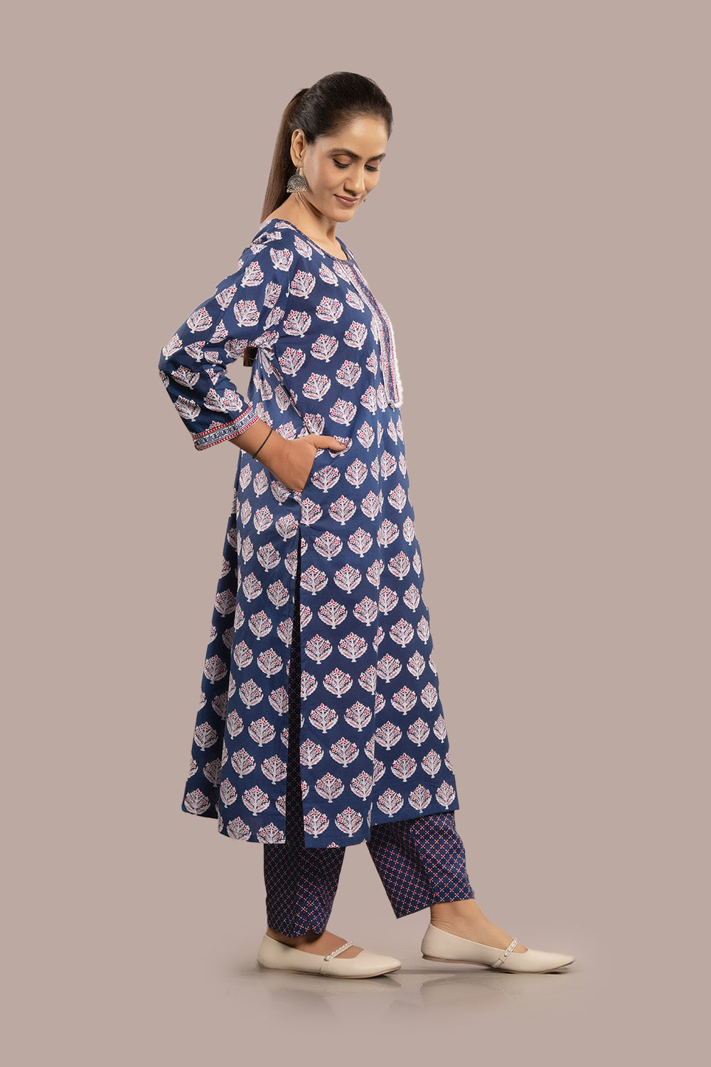 Lace Work Floral Block Printed Salwar Kameez & Dupatta