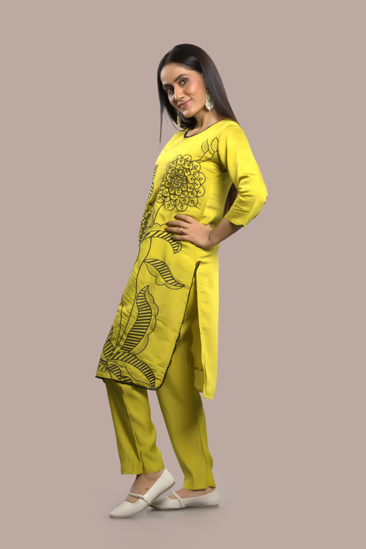 Cut Work Embroidered Kurti with Pant